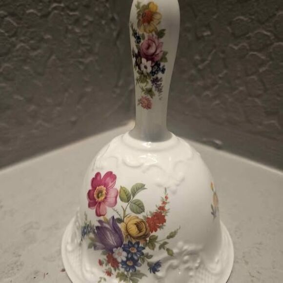Ceramic Danbury Mint Hammersly Bell - Picture 1 of 5